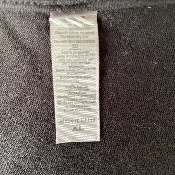 Black V-neck Tshirt - Picture 2 of 3